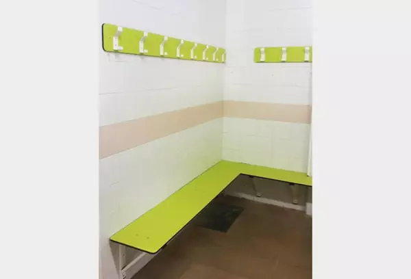 Bancos vestuario para mural fenólico