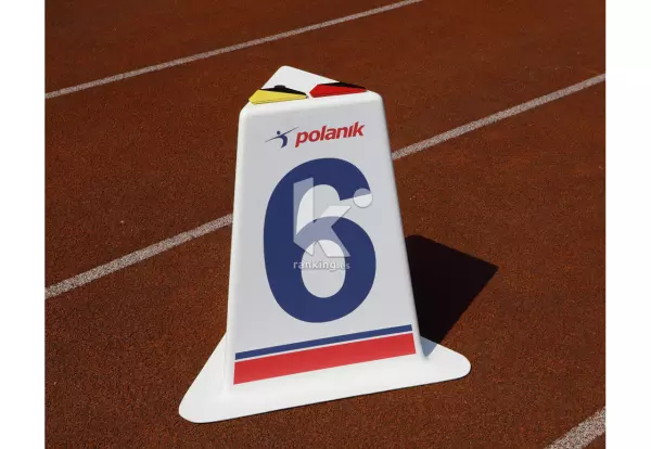 INDICADOR CALLE TRIANGULAR POLANIK (PK24) ATLETISMO CARRERAS