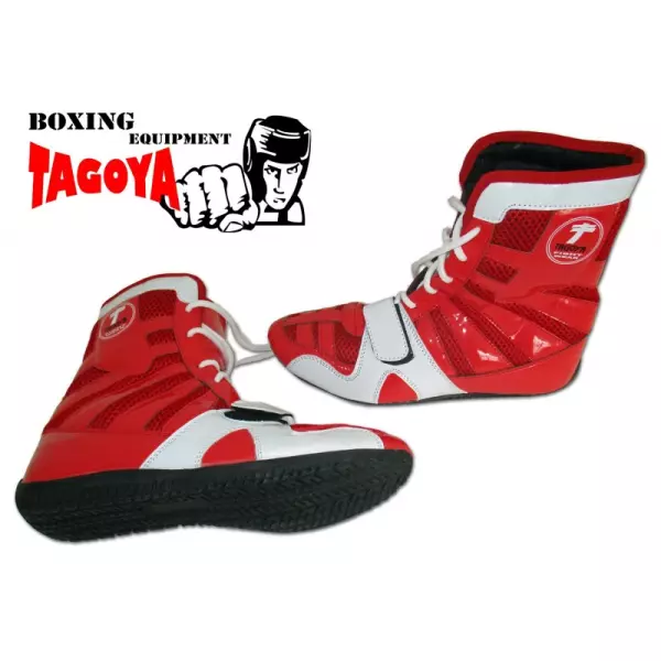Botas de boxeo rojas. suela de goma