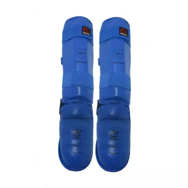 Espinillera con empeine Wakoku homologada WKF azul.