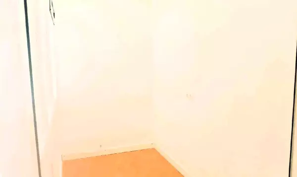 Alquiler local oficina 300 m2 centro Torrevieja