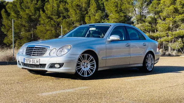 MERCEDES-BENZ CLASE E 280 CDI – SPORTPAKET Carrocería W211 |