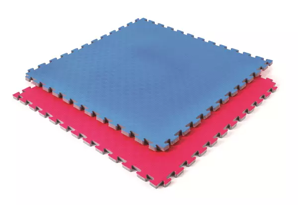 TATAMI DE KARATE-TAEKWONDO 100 X 100 X 2 CM TRIANGULAR/CUADRADA