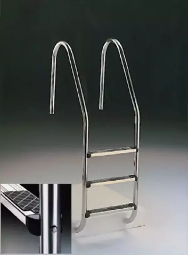 ESCALERA MODELO STANDARD PISCINAS