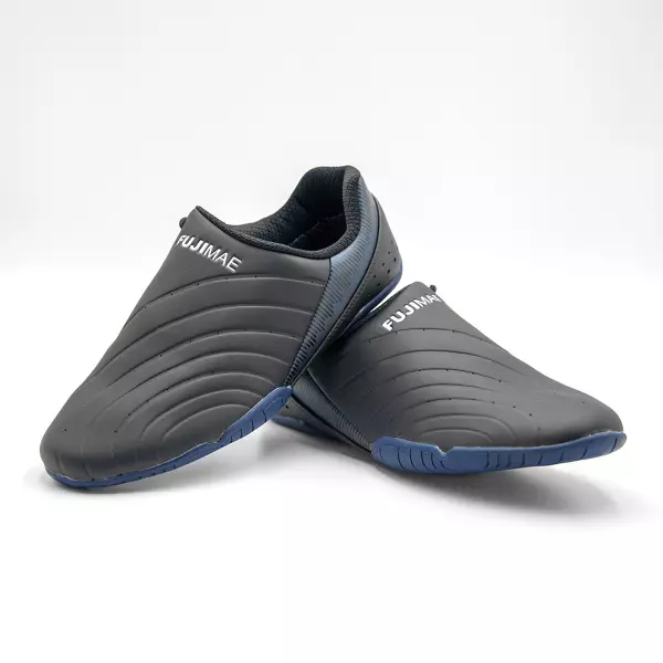Zapatillas Entrenamiento Tomahawk. Negro. 43