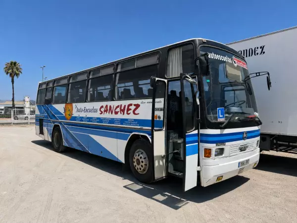 #  PEGASO UNICAR 5031T CLÁSICO 1983 | 206.546 KM | AIRE AC