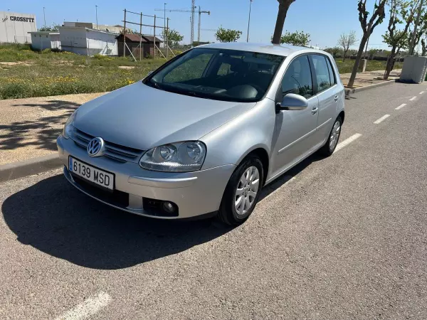 *¡SE VENDE VOLKSWAGEN GOLF 5 4x4 – 2.0 TDI 140 CV!