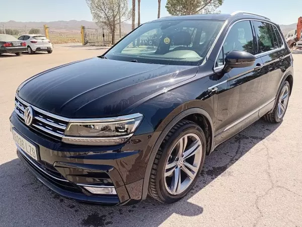 VOLKSWAGEN TIGUAN 2.0 TDI R-LINE 150 CV.