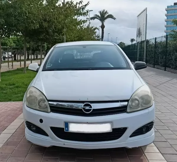 Se vende Opel Astra  Motor 1.7 cdti 100cv