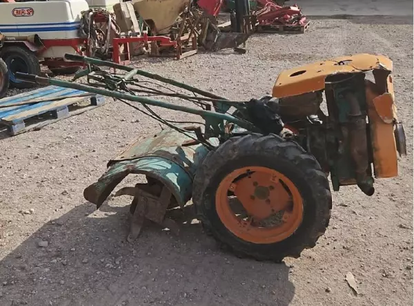 Motocultor GOLDONI de 18 cv.