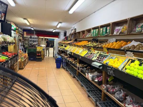 FRUTERIA ZONA SAGRADA FAMILIA TRASPASO