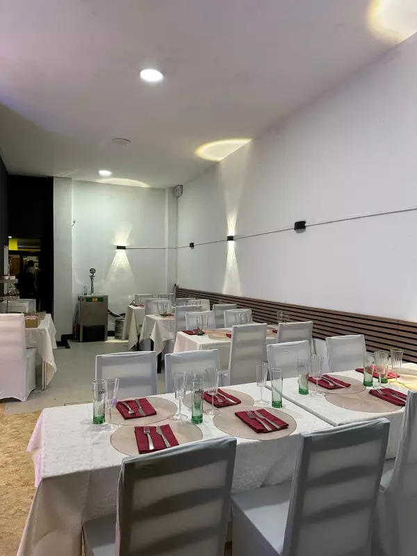 bar restaurante zona creu coberta traspaso