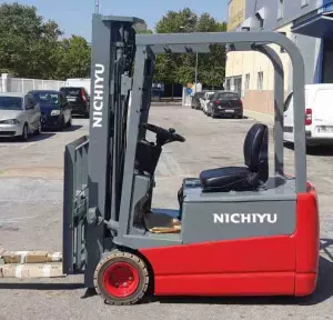 NICHIYU ELECTRICA MUY POCAS HORAS