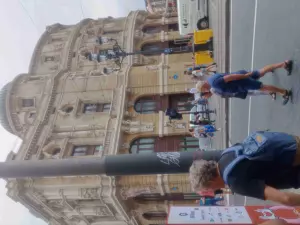 Se ofrece camarero y camarero
