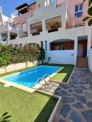BAJO en PRIMERA LÍNEA de Vera con piscina privada!