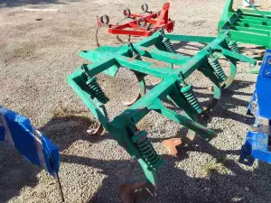 ARADO DE MUELLES CON LANZA DE 7 REJAS.