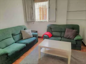 Alquilo apartamento amueblado en la zona de Pacifico