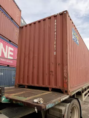 OCASIÓN STOCK DE CONTENEDORES DE 40\' HC EN BARCELONA