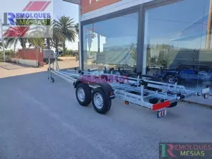 Remolque náutico de 7,5m modelo RP750
