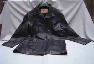 Chaqueta Polipiel en negro
