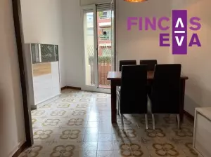 PISO EN EL CLOT CON BALCÓN EXTERIOR  - Ref FE2690