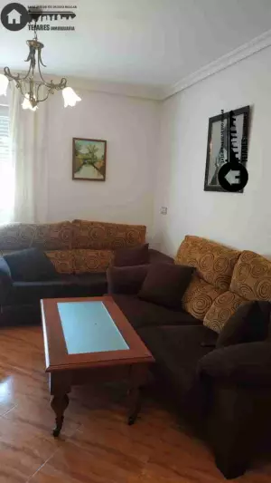 SE VENDE PISO CENTRICO EN LA GINETA
