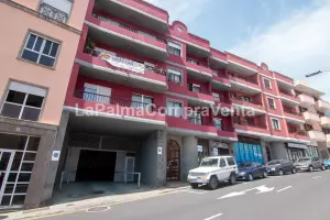 ID-408   Piso grande en segunda planta con ascensor al norte