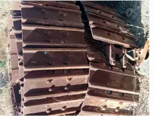 CADENAS DE EXCAVADORA O BULLDOZER.
