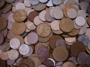 Monedas por países de Europa al peso