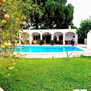 Chalet con piscina cerca de Marchena, Sevilla