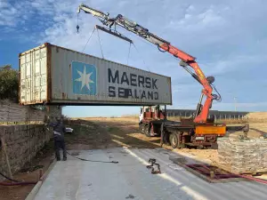 CONTENEDORES DE BARCO 40DV BARCELONA