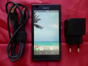 Movil seminuevo sony xperia c2105 pantalla TFT-HD