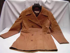 Chaqueta de mujer Polipiel color marrón
