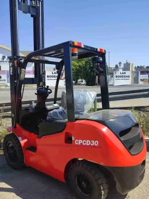 MAQUINA NUEVA A ESTRENAR PARA 3000 KG