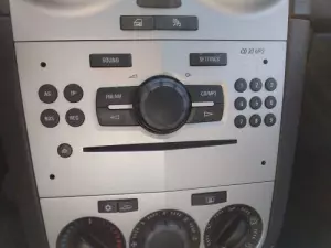 RADIO CD, CON MP3 PARA OPEL CORSA SPORT.