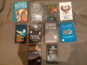 Lote n° 5 - Enigmas - 10 Libros