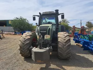 TRACTOR FENDT 920 VARIO de 200 CV.