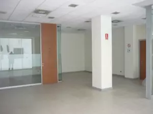 Alquilo un local comercual