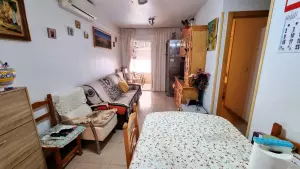 APARTAMENTO DE 2 HABITACIONES CON GARAJE EN CENTRO DE TORREVIEJA (ALICANTE)