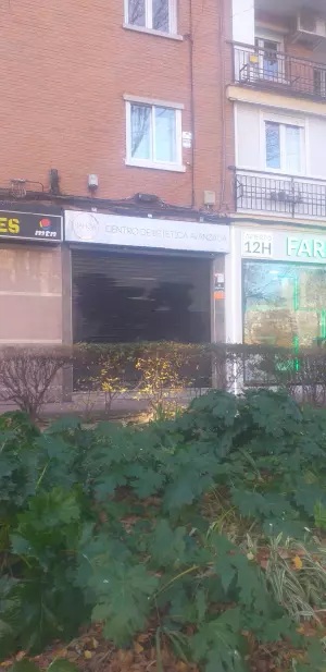 SE TRASPASA CENTRO  DE ESTÉTICA Y UÑAS CON POSIBILIDADES DE