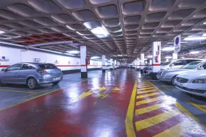 SE VENDE PLAZA DEL GARAJE EN CENTRO DE TORREVIJA ( PLAZA MIGUEL HERNÁNDEZ) EL TEATRO