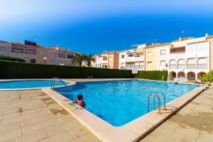 BUNGALOW EN TORREVIEJA DE 2 HABITACIONES 1 BAÑO ( PLAYA DE LOS NAUFRAGOS )