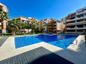PISO DE 3 HABITACIONES 2 BAÑOS EN PUNTA PRIMA ( LA RECOLETA ) ORIHUELA COSTA