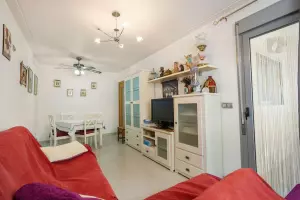 Apartamento con dos habitaciones y dos baños + garaje cerrado en La Mata
