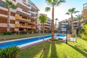 ATICO CON TRES TERRAZAS. GARAJE+TRASTERO. 2 DORM. 2 BAÑOS EN PUNTA PRIMA (ORIHUELA COSTA) ALICANTE
