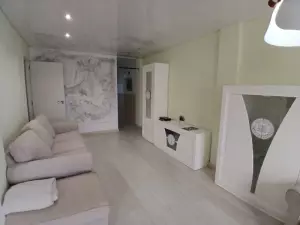 APARTAMENTO DE 4 HABITACIONES EN TORREVIEJA ( CENTRO) ALICANTE