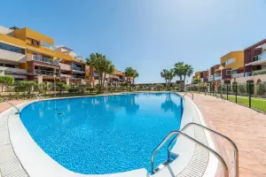 Ático de 2 habitaciones 1 baño en Playa Flamenca (Orihuela costa )