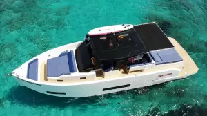 DE ANTONIO YACHTS D42