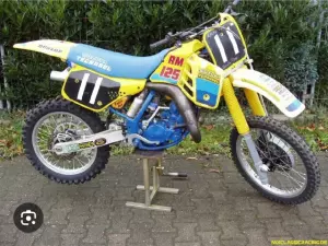 Motor rm 125 del año 88 solo motor recalco