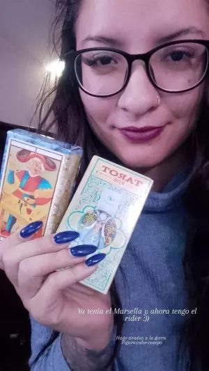 Lectura de tarot, constelaciones familiares y trabajos